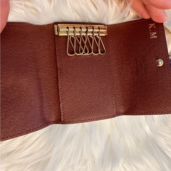 LOUIS VUITTON 6 KEY HOLDER MONOGRAM - Picture 9 of 12